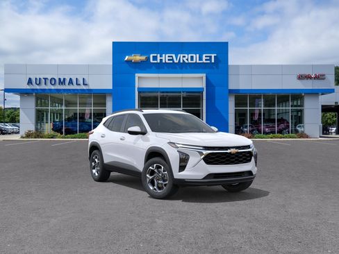 New 2026 Chevrolet Trax LT w/ LT Convenience Package FWD image 1