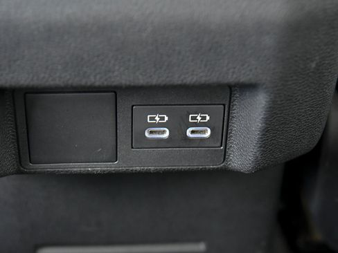 Used 2024 Toyota Tacoma TRD Sport image 40