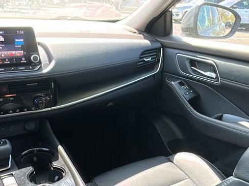 Certified 2021 Nissan Rogue SL AWD/4WD image 25
