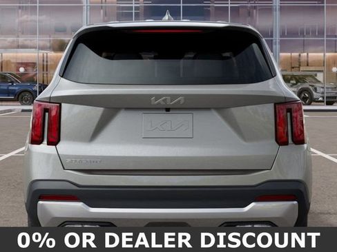 New 2026 Kia Sorento LX FWD image 13