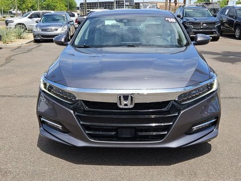 Used 2018 Honda Accord Touring image 2