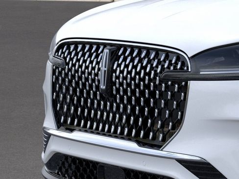 New 2026 Lincoln Aviator Reserve AWD/4WD image 17