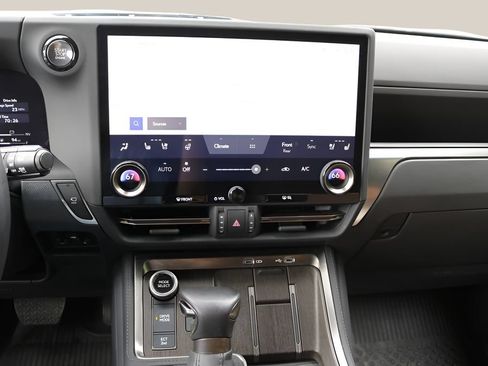 Used 2025 Lexus GX 550 w/ Cold Area Package AWD/4WD image 24