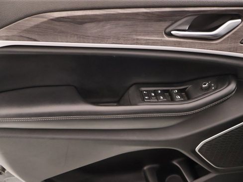 Used 2022 Jeep Grand Cherokee L Limited image 17