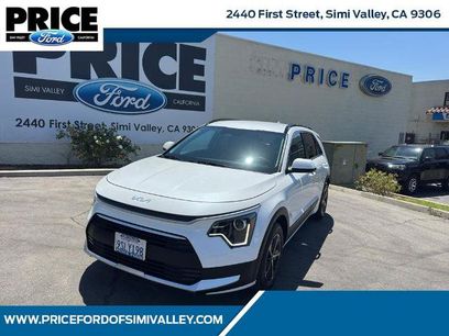 Used 2025 Kia Niro LX