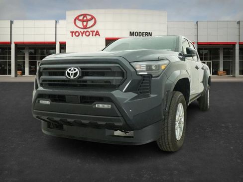 New 2026 Toyota Tacoma SR5 image 4