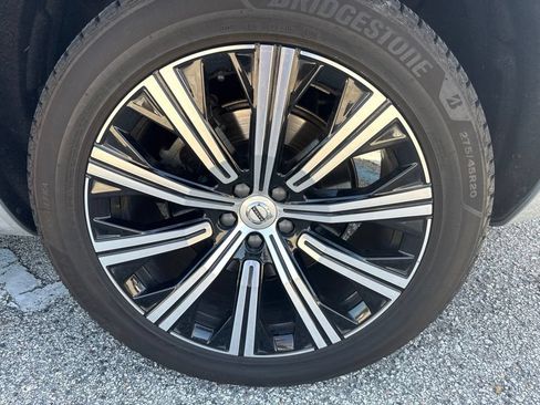 Used 2024 Volvo XC90 B6 Plus AWD/4WD image 24