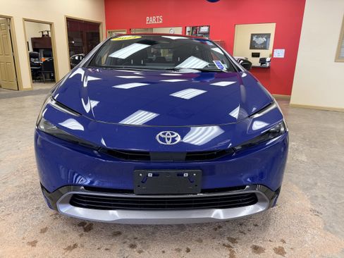 Used 2024 Toyota Prius Limited image 2