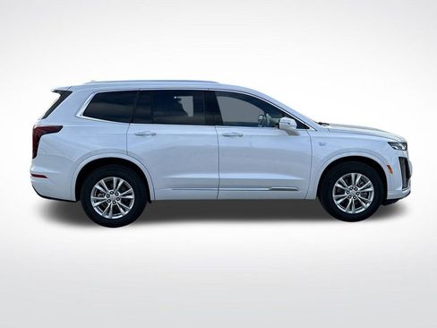 New 2025 Cadillac XT6 Luxury FWD image 8