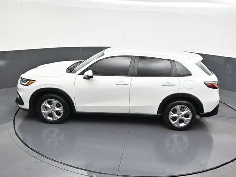 Used 2023 Honda HR-V LX image 17