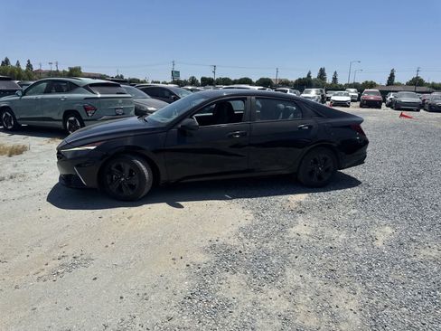 Used 2023 Hyundai Elantra SEL FWD image 8