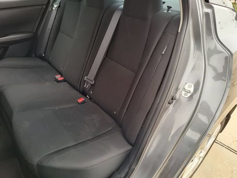 Used 2025 Nissan Sentra S FWD image 32