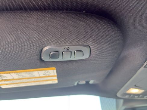 Used 2020 Ford Expedition XLT w/ Equipment Group 202A AWD/4WD image 17