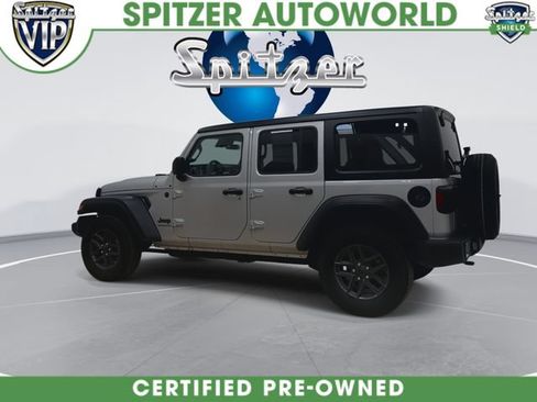 Used 2024 Jeep Wrangler Unlimited Sport AWD/4WD image 8