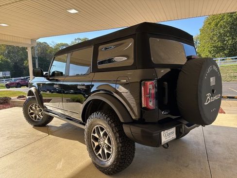 New 2025 Ford Bronco Badlands image 9