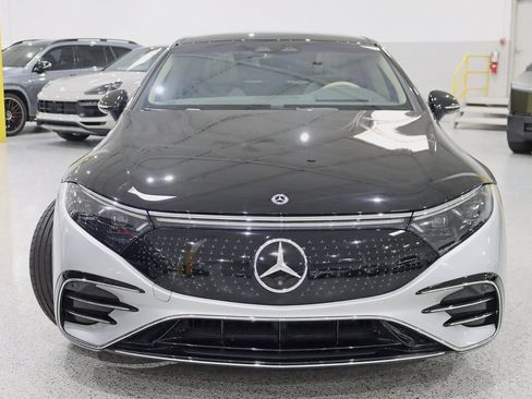 Used 2022 Mercedes-Benz EQS 580 4MATIC Sedan image 8