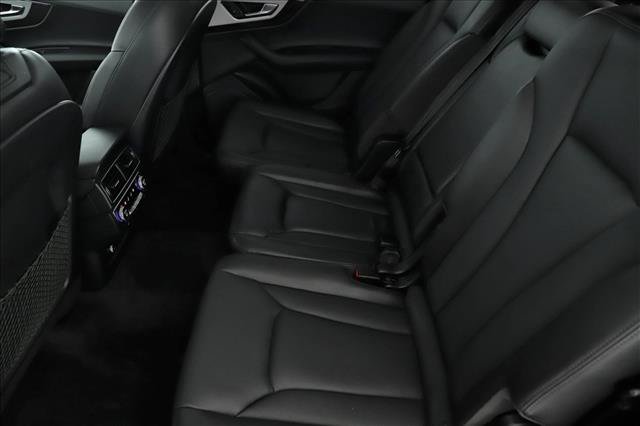 Used 2018 Audi Q7 2.0T Premium Plus w/ Premium Plus Package AWD/4WD image 21