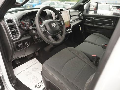 Used 2026 RAM 2500 Big Horn AWD/4WD image 8