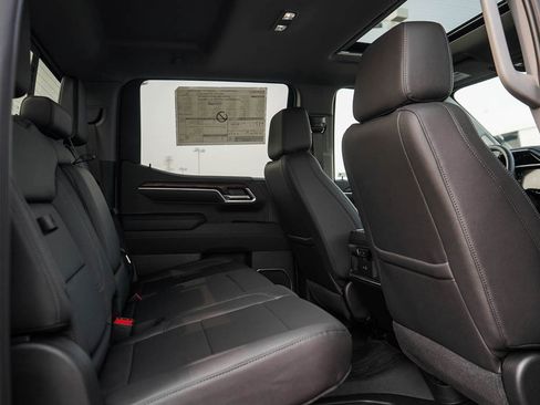 New 2026 GMC Sierra 1500 SLT w/ SLT Premium Plus Package AWD/4WD image 10