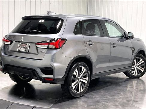 Used 2025 Mitsubishi Outlander Sport AWD image 13