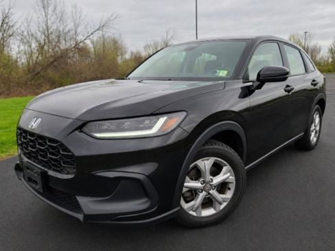 Used 2023 Honda HR-V LX image 3