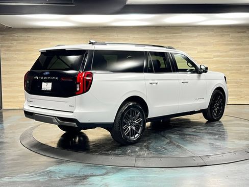Used 2025 Ford Expedition Max Platinum AWD/4WD image 13