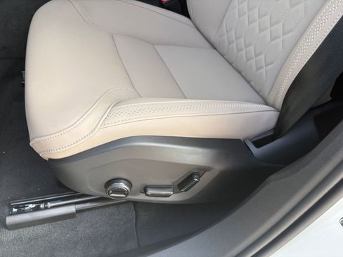 Used 2026 Volvo XC60 B5 Plus w/ Protection Package Premier image 12