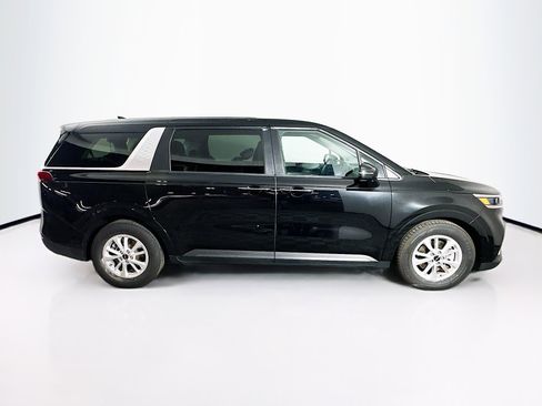 Used 2024 Kia Carnival LX image 10