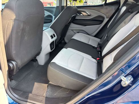 Used 2023 GMC Terrain SLE w/ LPO, Floor Liner Package AWD/4WD image 11