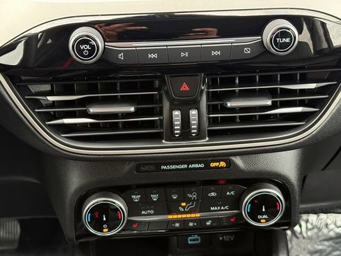 Certified 2022 Ford Escape SEL image 11