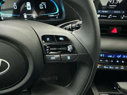 New 2026 Hyundai Elantra SEL Sport image 25