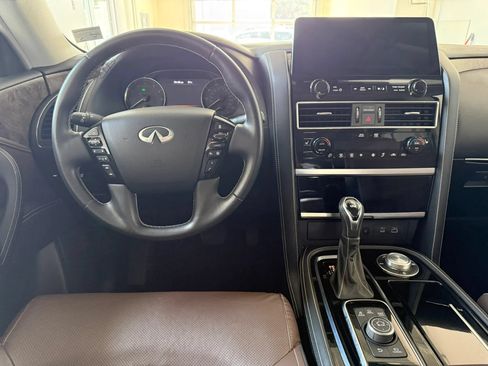 Used 2024 INFINITI QX80 Premium Select w/ Cargo Package AWD/4WD image 10