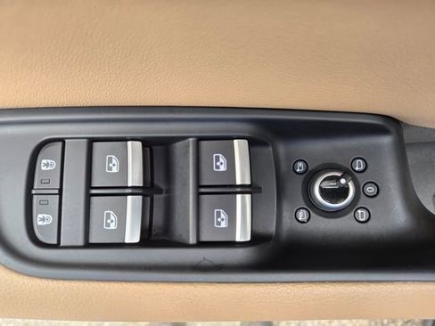 Used 2022 Audi Q7 2.0T Premium Plus w/ Premium Plus Package AWD/4WD image 20
