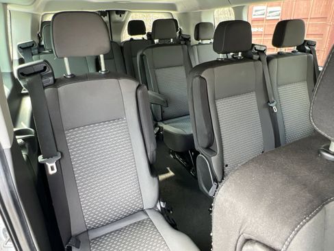 Used 2023 Ford Transit 350 XLT image 24