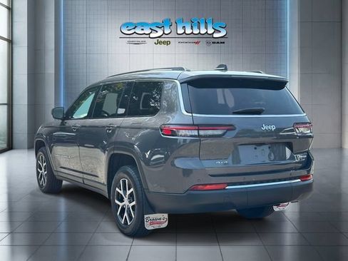 Used 2023 Jeep Grand Cherokee L Limited AWD/4WD image 5
