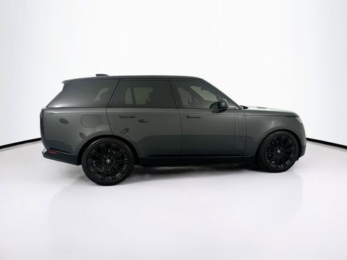 Used 2025 Land Rover Range Rover Autobiography image 4