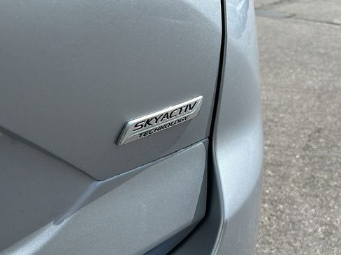 Used 2019 MAZDA CX-5 Touring image 19