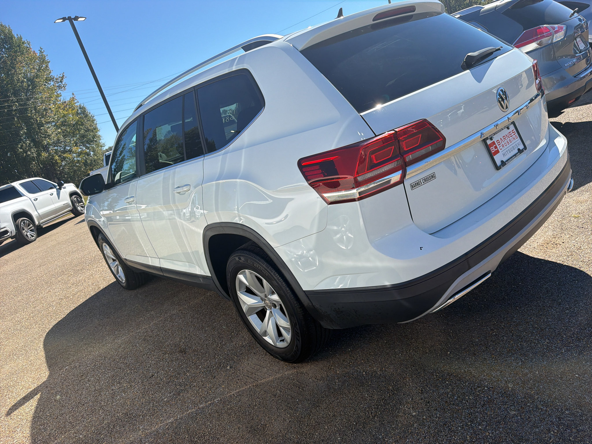 Used 2018 Volkswagen Atlas S FWD image 6