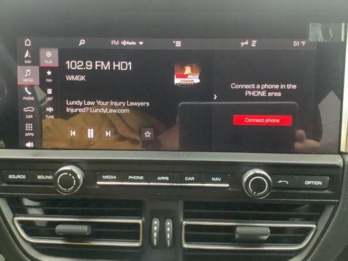 Used 2021 Porsche Macan image 19