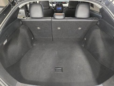 Used 2022 Toyota Prius FWD image 30