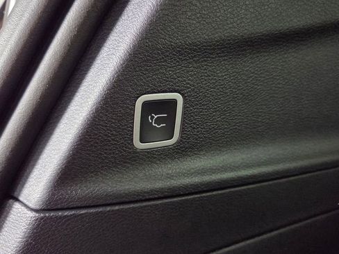 New 2026 Chrysler Pacifica Select image 11