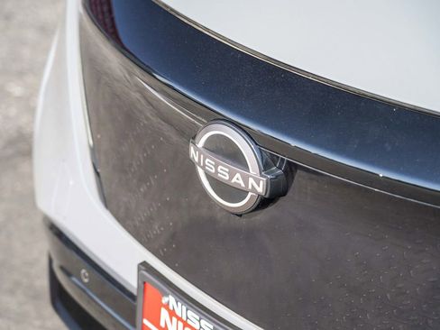 New 2025 Nissan Ariya Platinum AWD/4WD image 4