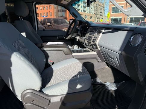 Used 2016 Ford F250 XLT w/ XLT Interior Package AWD/4WD image 26