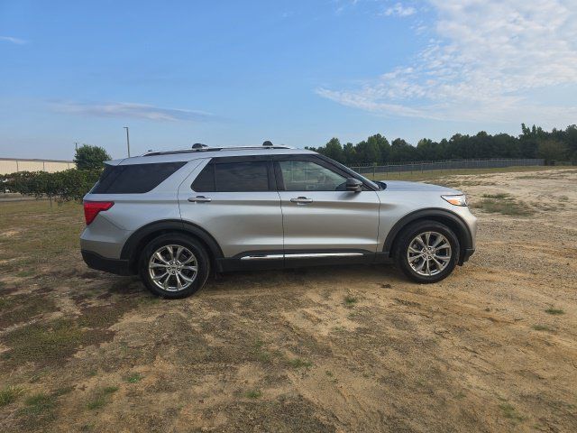 Used 2023 Ford Explorer Limited w/ Equipment Group 301A RWD image 10