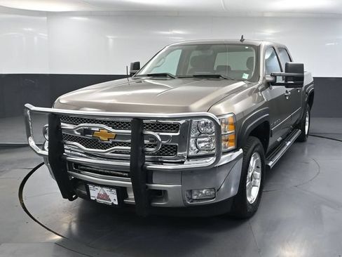 Used 2013 Chevrolet Silverado 1500 LT w/ All-Star Edition AWD/4WD image 12