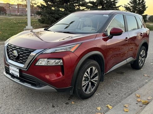 Used 2023 Nissan Rogue SV image 30