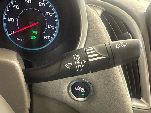 Used 2025 Chevrolet Malibu LT FWD image 31