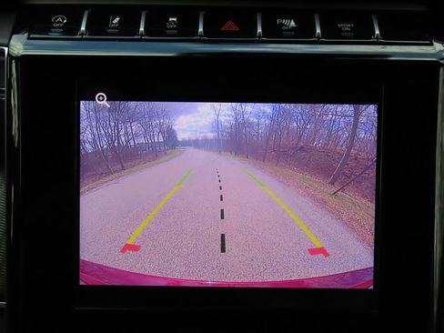 Certified 2024 Jeep Grand Cherokee Altitude image 6