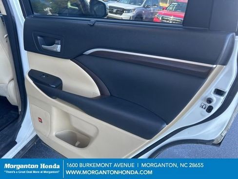 Used 2015 Toyota Highlander Limited Platinum image 38