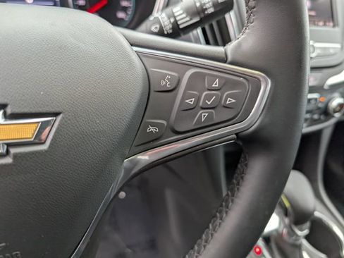 Used 2023 Chevrolet Equinox LT FWD image 15
